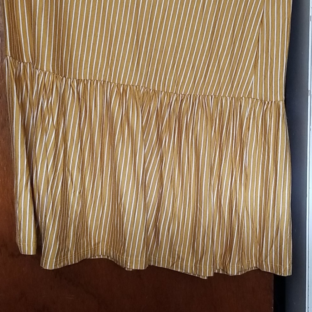 Striped spaghetti strapped Maxi - Picture 2 of 4
